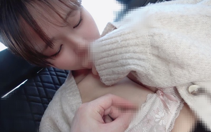 FC2-PPV-3231541 – [First shot] A girl I found in the countryside ◯ student R-chan, immediately after meeting, fellatio, mankpa, violently squid in the car from the gap between the string bread, and then ejaculate in the mouth