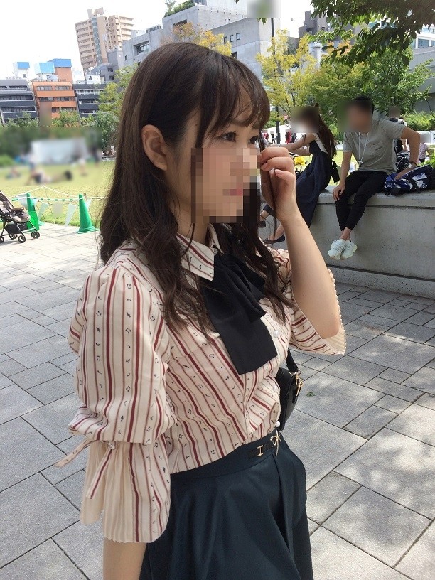 FC2-PPV-1242531 – [Back photo session] Successful gothic lolita photo session with an 18-year-old G-cup busty idol!  – A top-secret personal photo session in a closed-door hotel with raw milk, raw pussy, and ahegao [regular version]