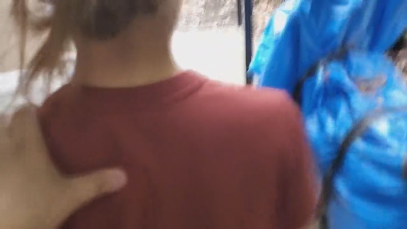 FC2-PPV-2352175 – Seen by a neighbor in a house [Face out] A wife despair who goes up to the house and bleeds with other people's fluids in the living room full of life.  – 25 minutes