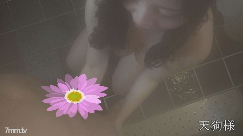 FC2-PPV-1041185 – fc2-ppv 1041185 * (No) The wife of the president of Plump Muchimuchi ♡ let me get drunk!  – Raw Saddle.