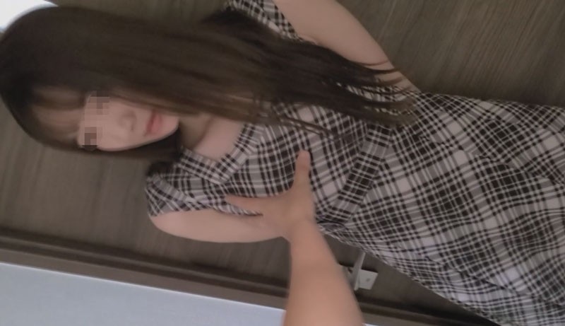 FC2-PPV-3840524 – [Personal] Former model wife with eight heads, her style is still going strong.  – She suppresses her voice so that her husband doesn't notice, and gets creampied by someone else's dick.