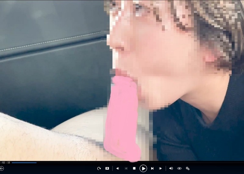 FC2-PPV-2731208 – In the car for exclusive use of blowjob, it was pulled out by the skilled mouth technique of an experienced beauty, and a large amount of mouth shots 3 people (IT system OL Saka)