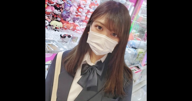 FC2-PPV-3131417 – [* Parents found out] Ao ● Current 3rd year student applying for Gakuin University.  – She is a fair-skinned slender beauty who is full of cuteness and charm.  – She had sex in her mouth for the first time in her life.  – She ejaculates