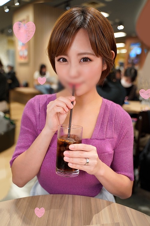 SIRO-4864 – [First shot] [Broken vagina and squirting] A nurse with a sensitive constitution in the vagina tends to squirt with a finger!  – Look at the F cup beautiful breasts that stand out with a high-speed piston!  – Applicant amateur, first AV shooti