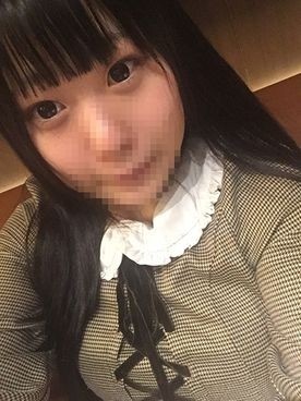 FC2-PPV-1637022 – [Personal shooting] A 37-year-old big-breasted wife who was given a meat stick that she didn't want to get tangled with.