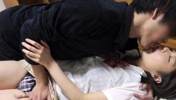 Horny Ren Asano Plowed At The Same Time By Two Flesh Pipes